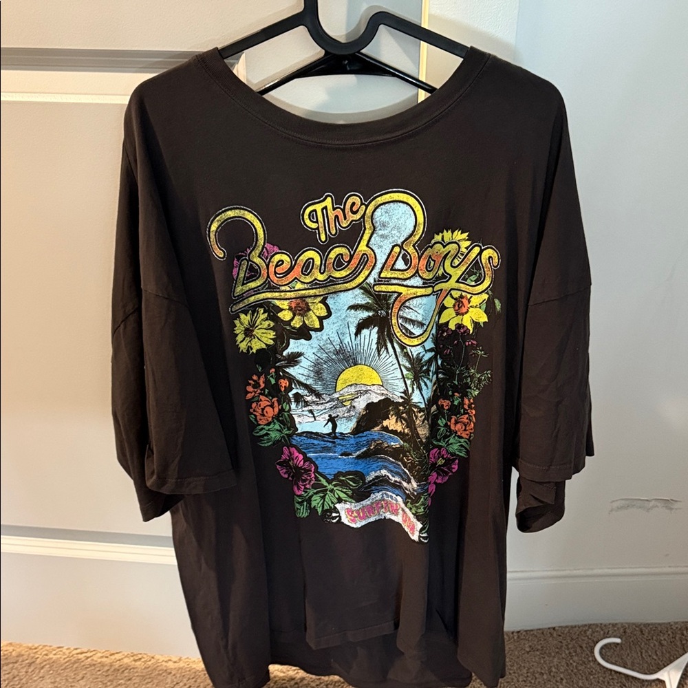 Graphic T-Shirt with Bold Design